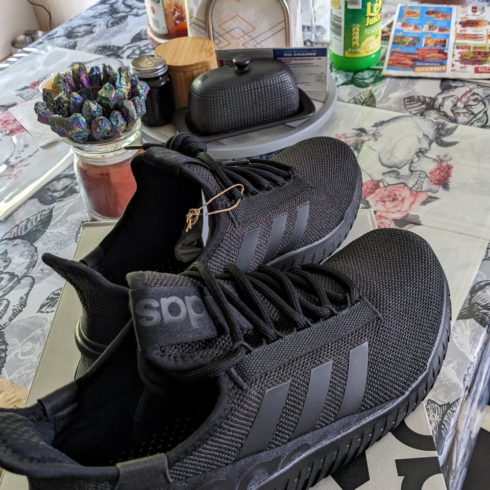 Men's Adidas sneakers